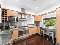 311 Long Street East, Graceville