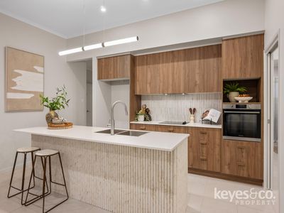 2 Enright Street, Mysterton