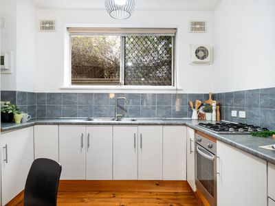 2 / 13 Burbank Avenue, Bedford Park