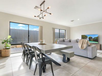 7 Coliban Approach , Baldivis
