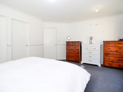 28 Round Hill Drive , Port Kennedy