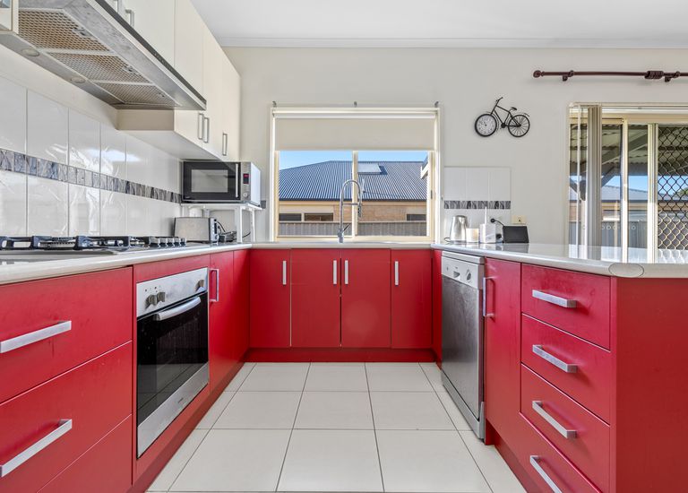 9 Coastal Court, Portland