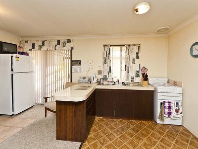 4 Newman Close, Cooloongup