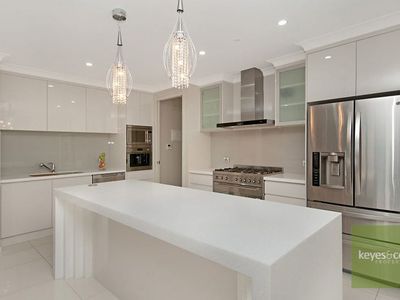 38 Ashmore Crescent, Burdell
