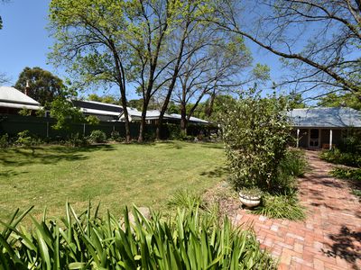 36 FINCH STREET, Beechworth