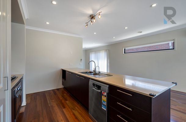 5 Cradle Mountain Drive, Craigieburn