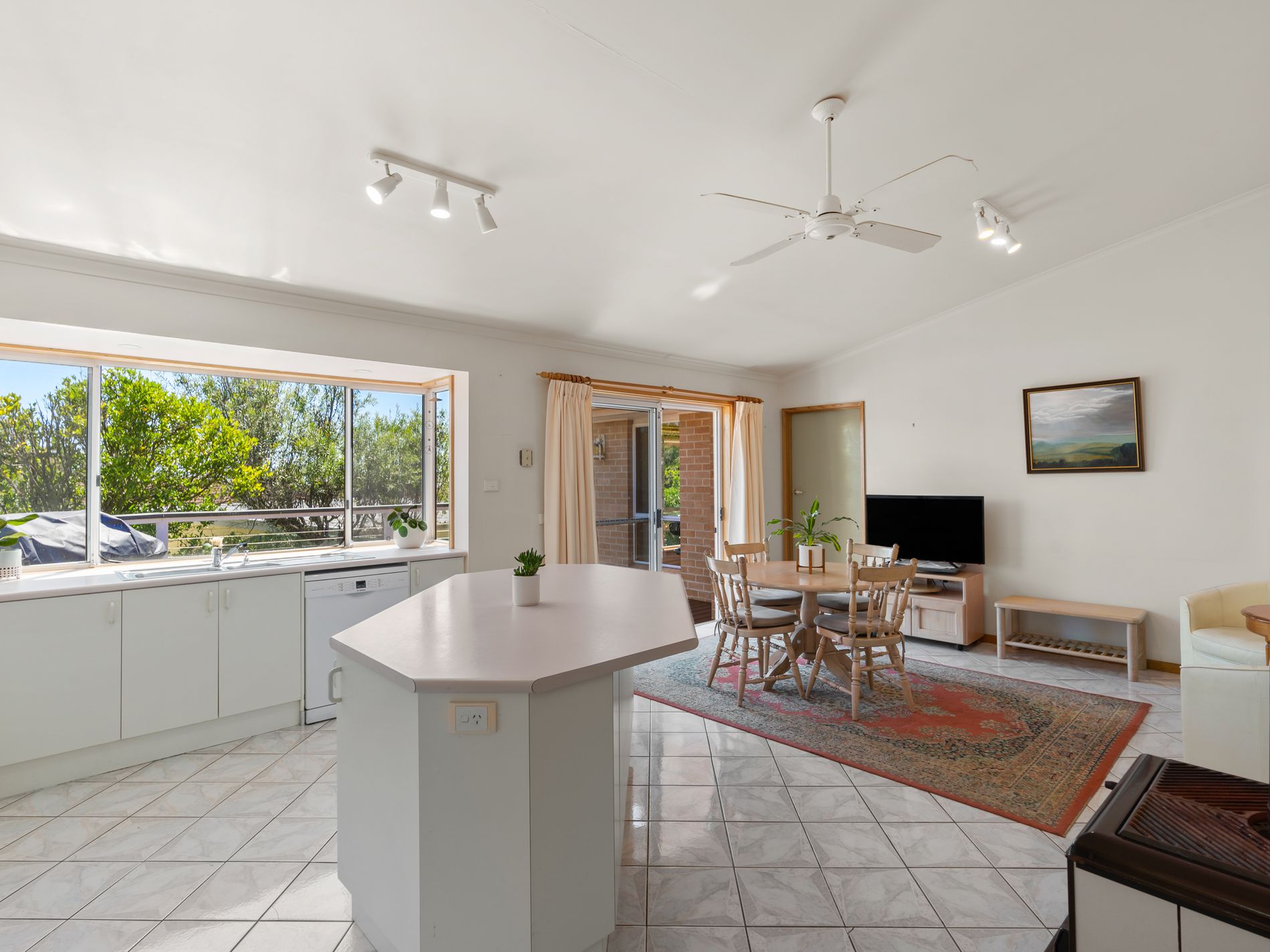 4 Chaucer Place, Ulladulla