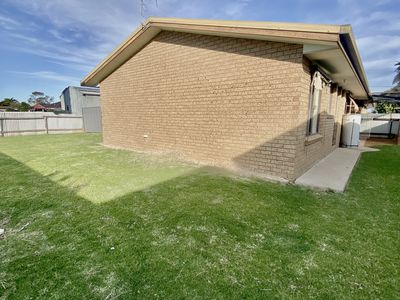 2 / 345 Moama , Hay South