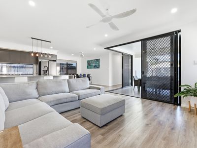 29 Homevale Entrance, Mount Peter