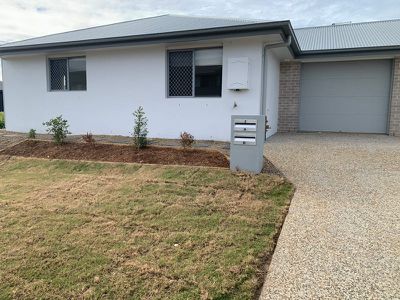 1 / 2 Herald Close, Kallangur