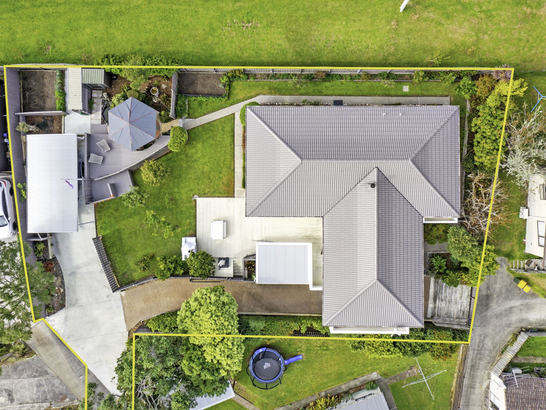 24 Adam Sunde Place, Glen Eden | UNIVERSAL REALTY