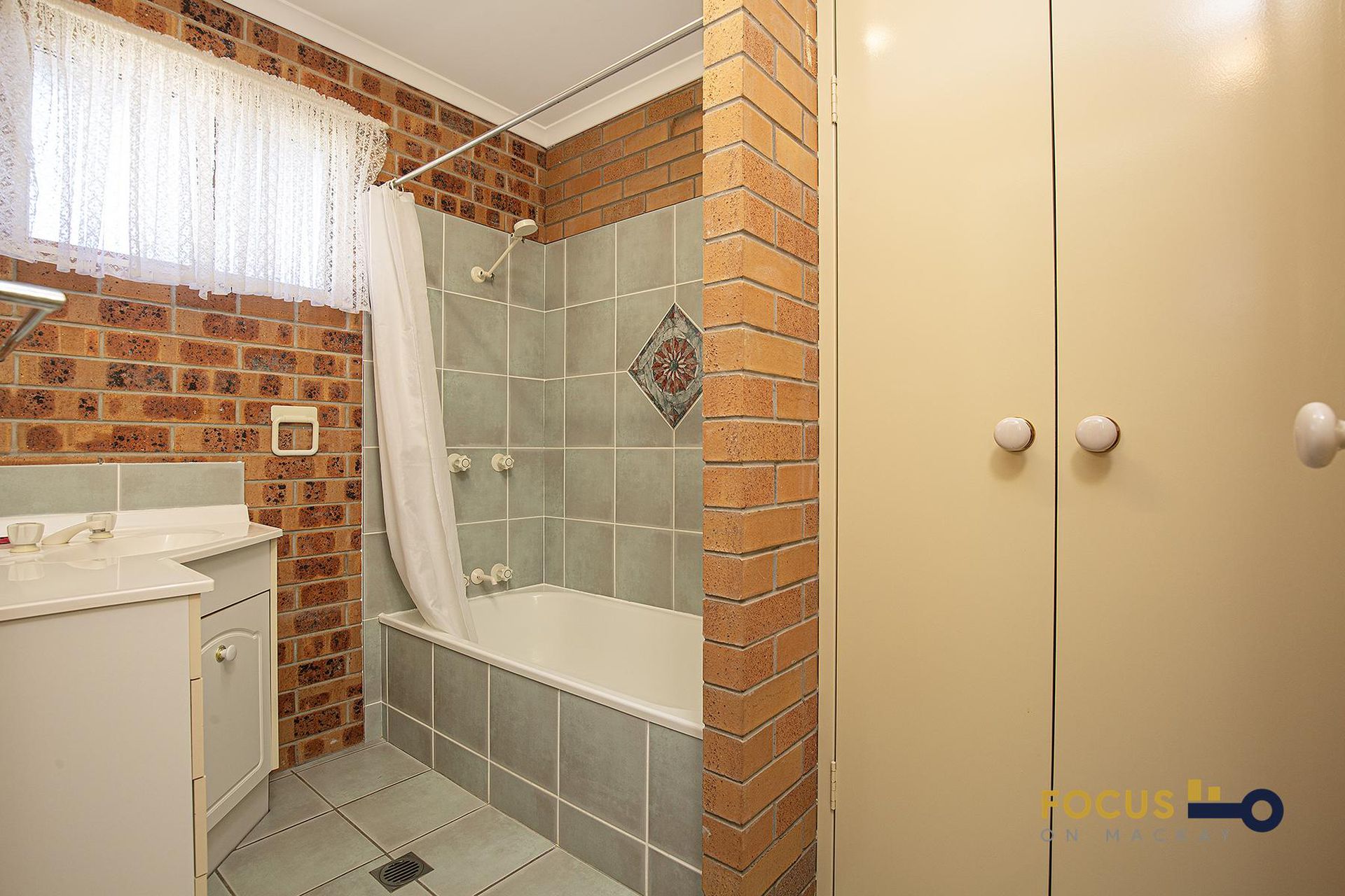 2 Alec Dick Court, Seaforth