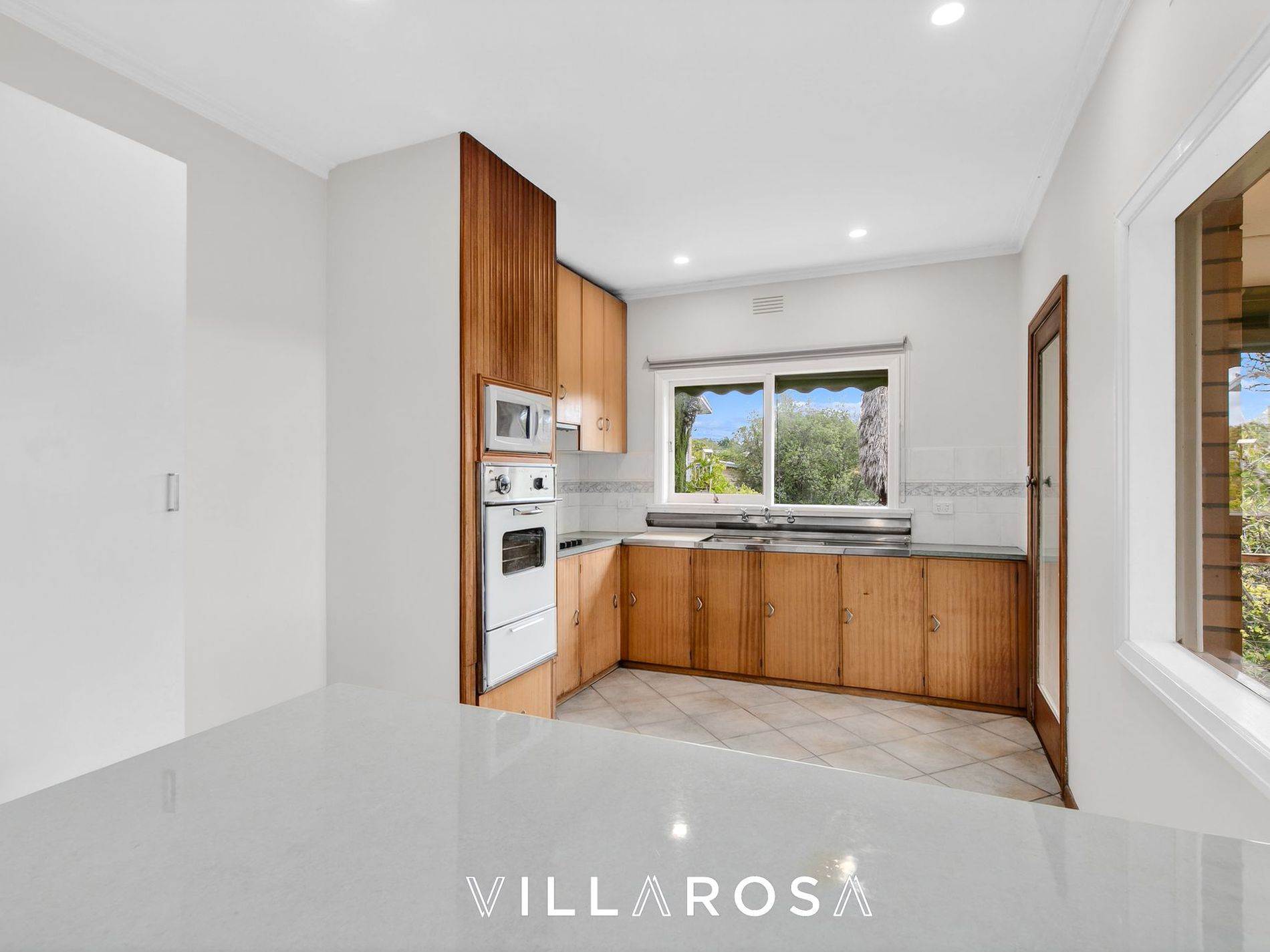 43 Fairbrae Avenue, Belmont