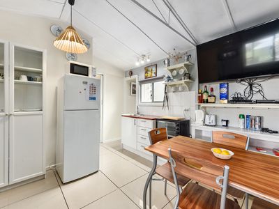 4 Hill Street, Donovans