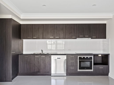 2 / 29 Harrow St, Cambooya
