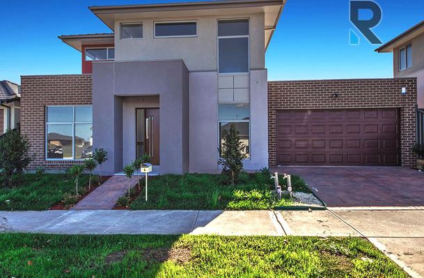 4 Frontier Avenue, Greenvale