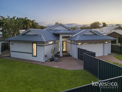 212 Riverside Boulevard, Douglas