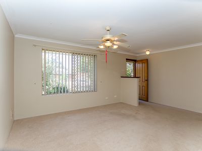 9 / 11 Murray Court, Armadale