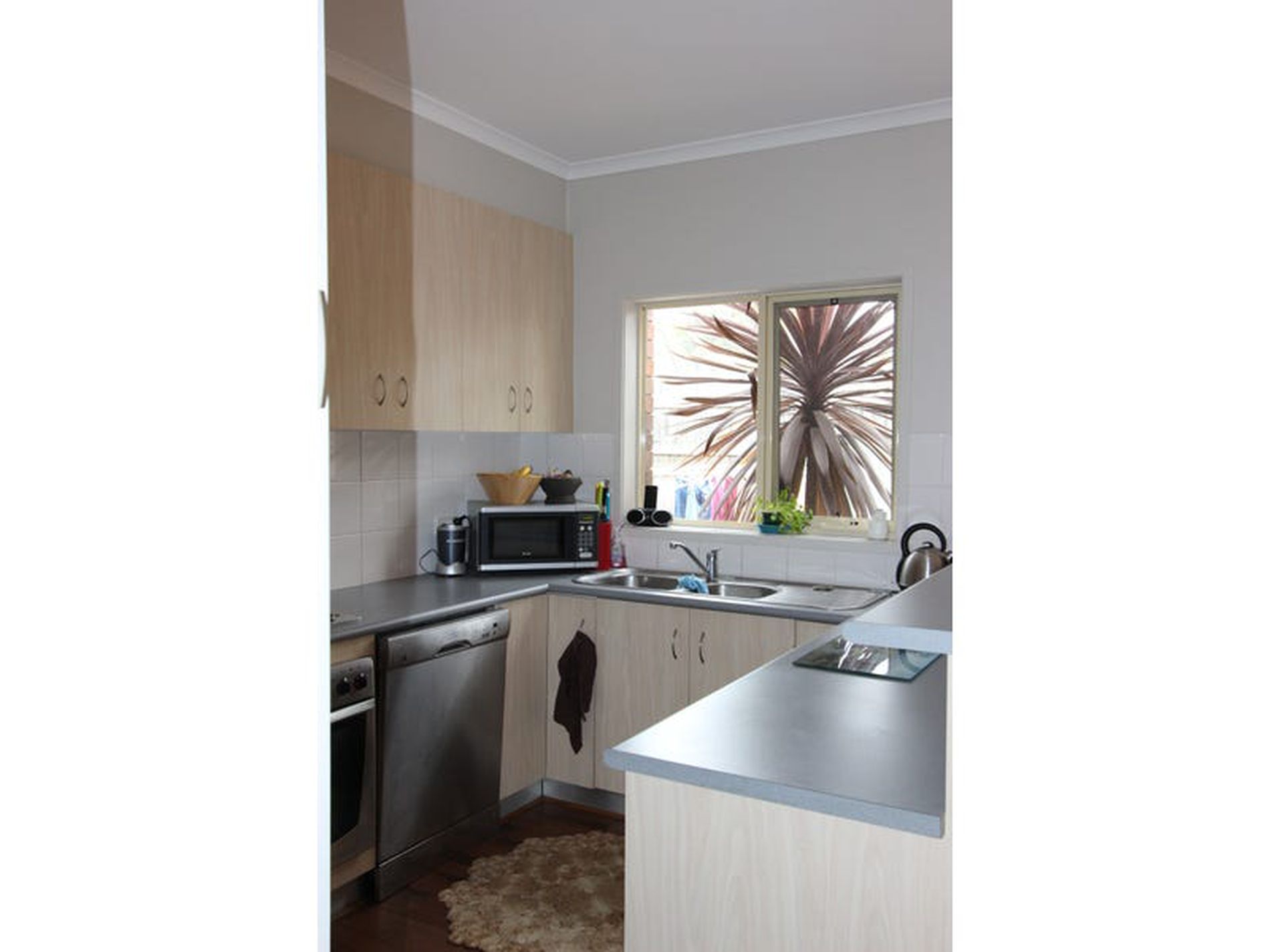 8 / 143 Barrabool Road, Highton