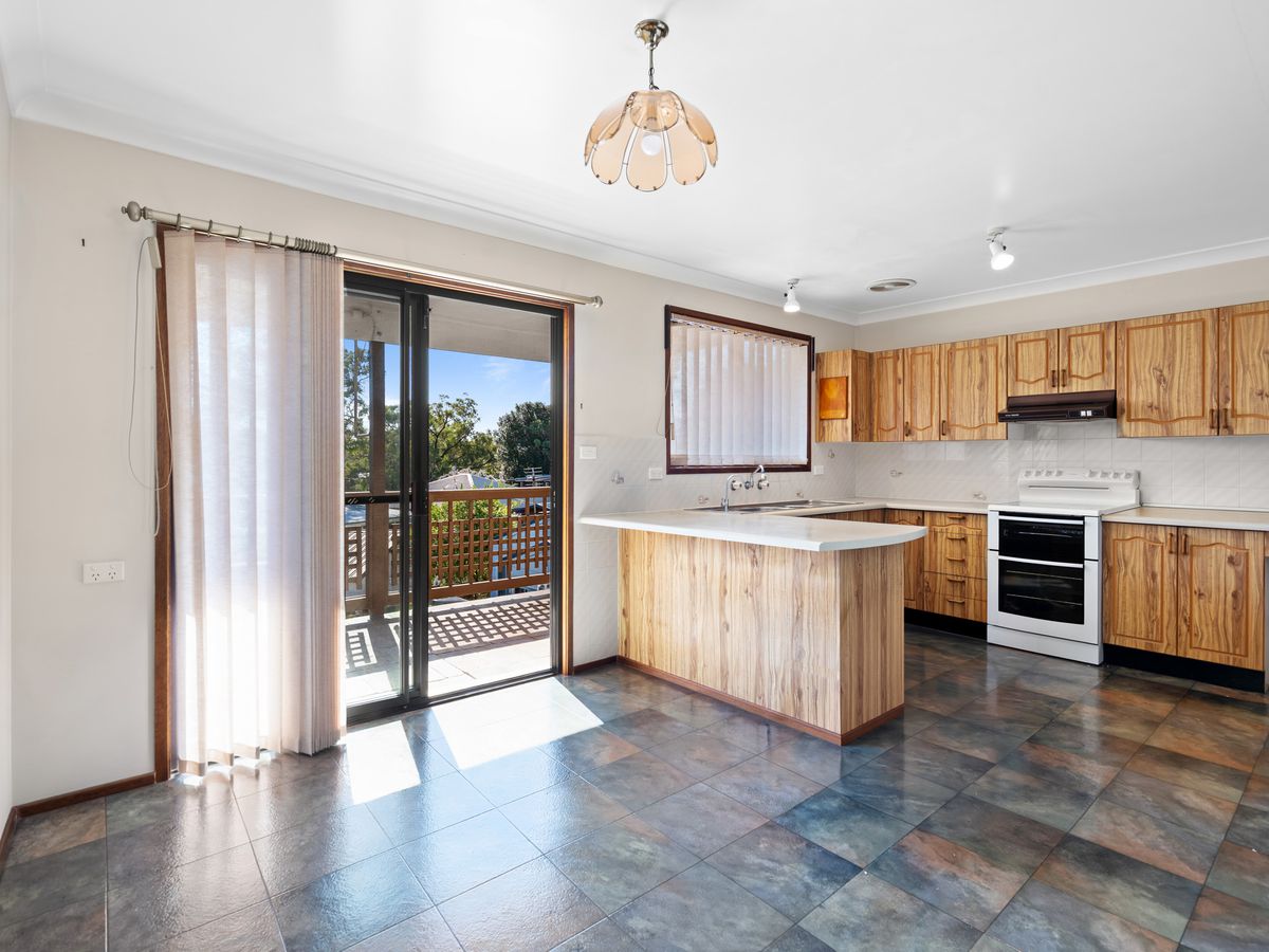 6 Warrina Avenue, Summerland Point