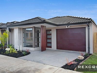 16 Pamplona Way, Clyde North