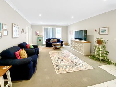 2 John Girdham Place, Forbes