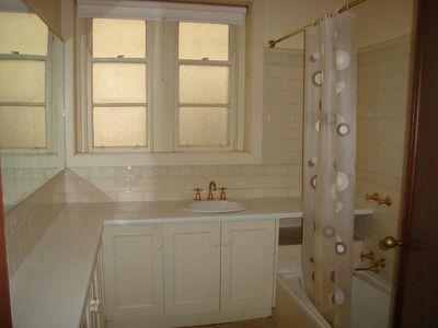 8 / 272 Latrobe Terrace, Newtown