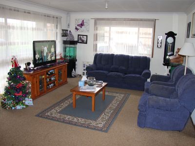 2 Bells Close, Forster
