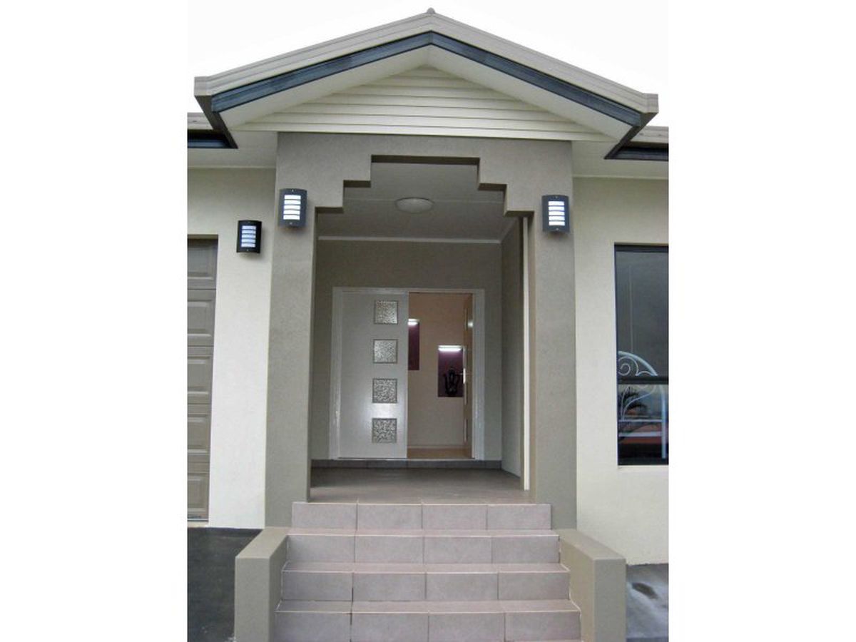 12 Countryview Drive, Atherton