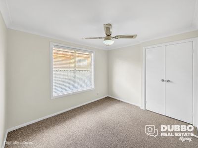 24 John Glen Place, Dubbo