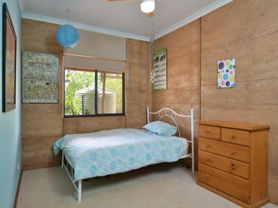 3 Emery Close, Broadwood