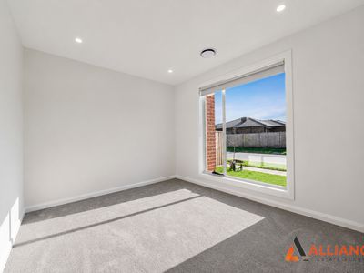 21 Falstaff Street, Fraser Rise