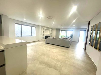 62 Carnavon Cres, Georges Hall