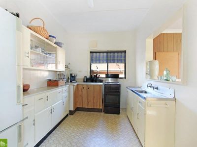 9 Nob Hill Dr, Oak Flats