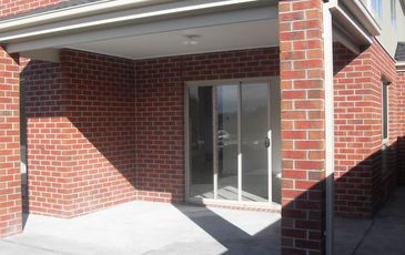 12 Prospect Way, Officer