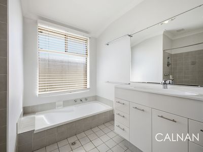 60 Crossland Way, Kardinya