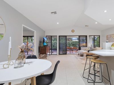 22 Balnaves Place, Mitchelton