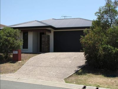 10 Saltram Ave, Holmview