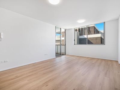B30 / 20 Matthews Street, Punchbowl