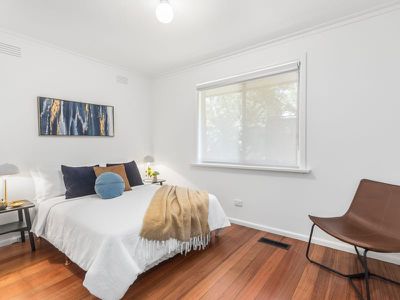 2 Moonee Boulevard, Glenroy
