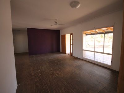 211 WEIR ROAD, Toll