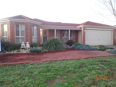 18 Perrivale Drive, Shepparton