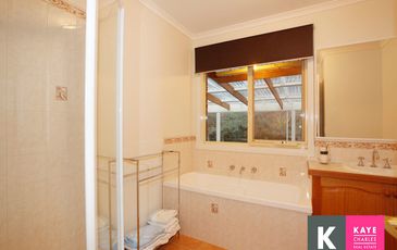53 Lewis Road, Beaconsfield Upper