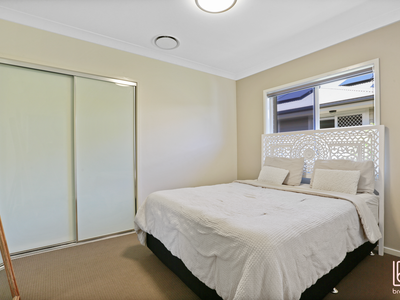 16 Loretto Way, Hamlyn Terrace