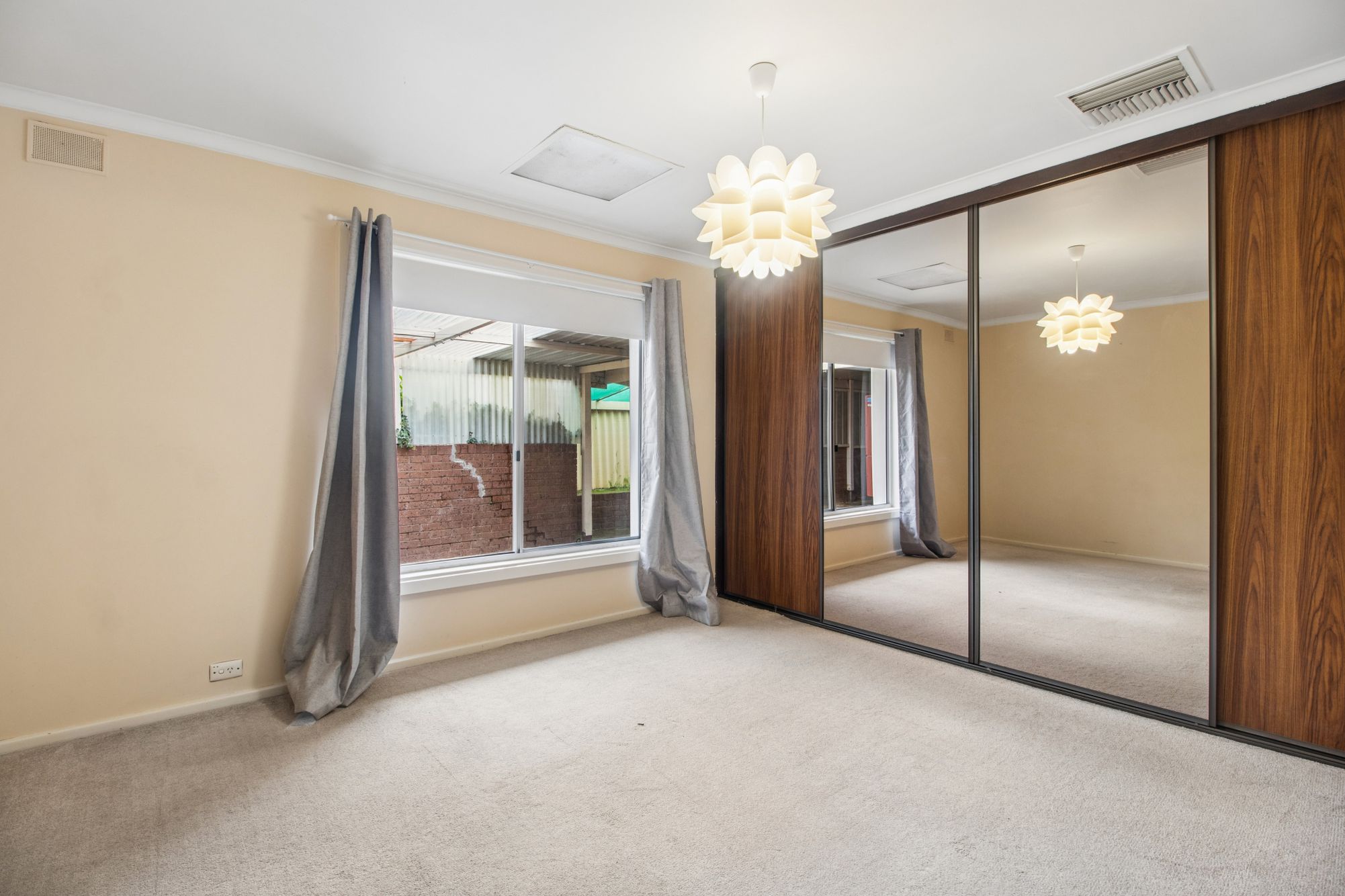 5 Sovereign Street, Hallett Cove