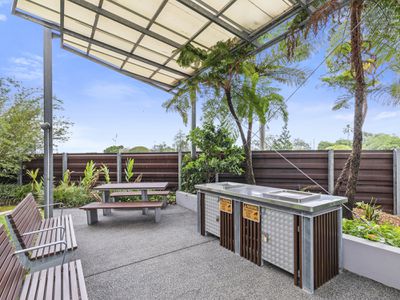 7002 / 7 Parkland Blvd, Brisbane City