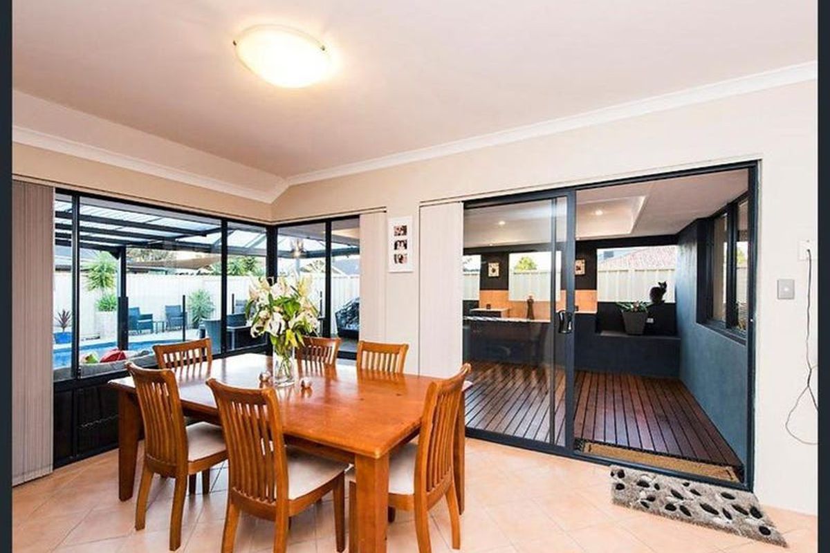 12 Brenchley Drive, Atwell