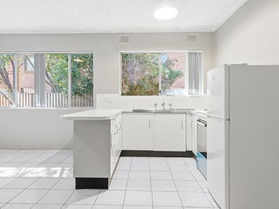 4 / 20 Bringelly Road , Kingswood