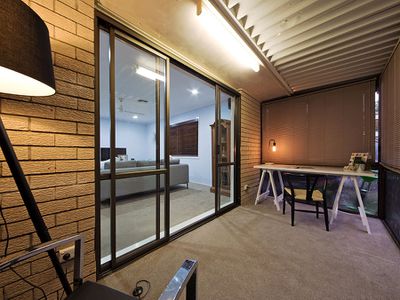 104 Carrara, Mount Gravatt East