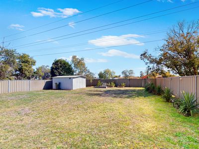 1 / 10 Sturt Circle, Dubbo